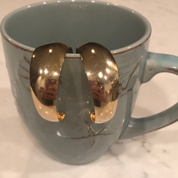 Gold hoops - Picture 4 of 4